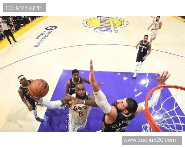 今天鹈鹕与尼克斯激战正酣谁能在这场对决中笑到最后