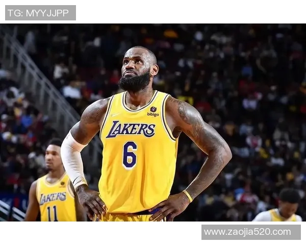 勒布朗詹姆斯：篮球传奇背后的奋斗与荣耀之路