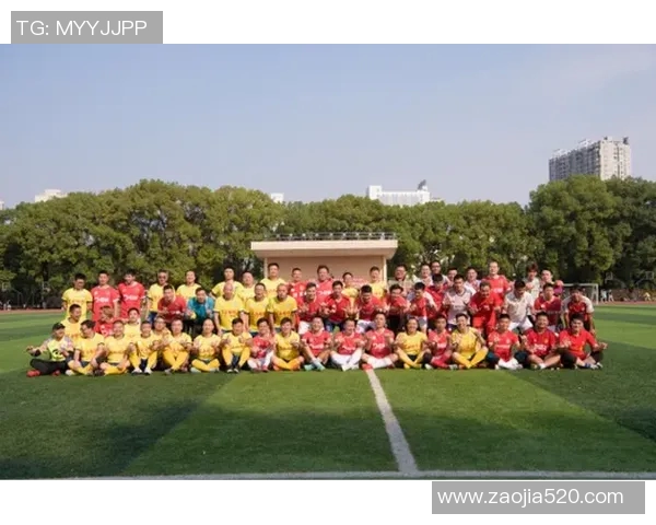 南华大学足球明星球员的成长之路与辉煌成就探索